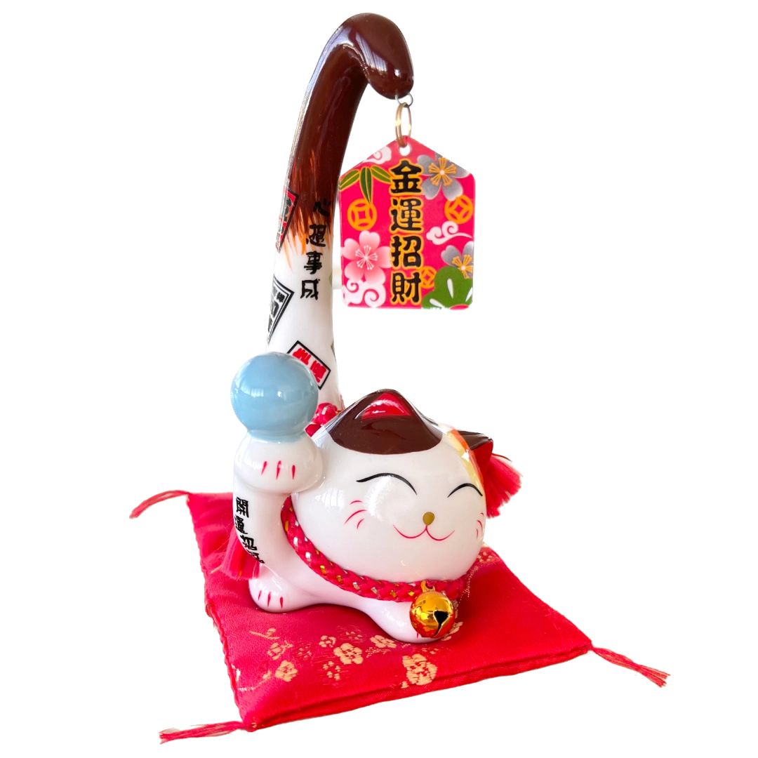 LC001W Ceramic Lucky Cat Figurine