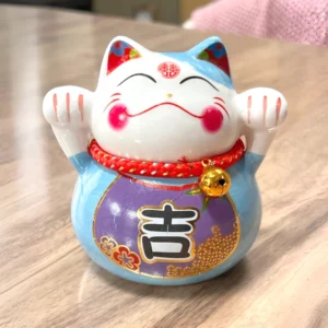 C017B Ceramic Lucky Cat Figurine with Savings Jar