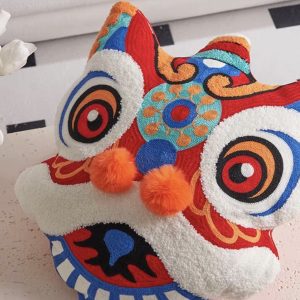 CUL001R Lion Dance Pillow