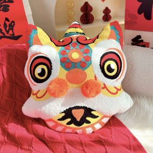 CUL002GD Lion Dance Pillow